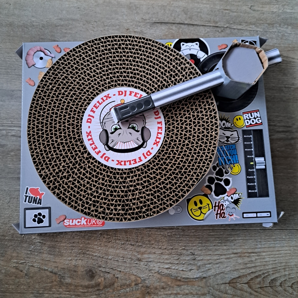 Turntable Cat Sratcher- NWOT